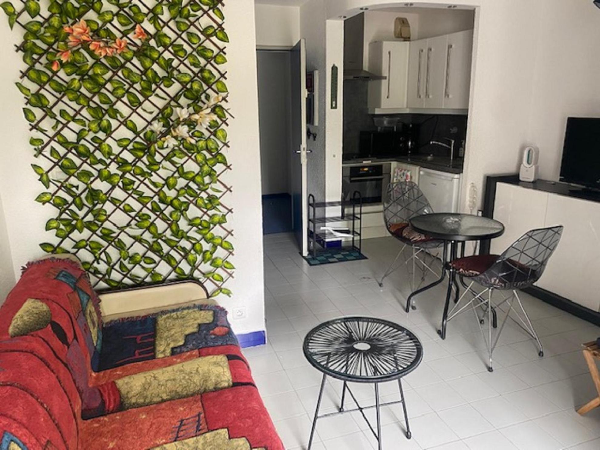 Vittoria Immobilier 2 -Reglement Sur Place - Cheques Vacances Acceptes Ла-Гранд-Мот Номер фото