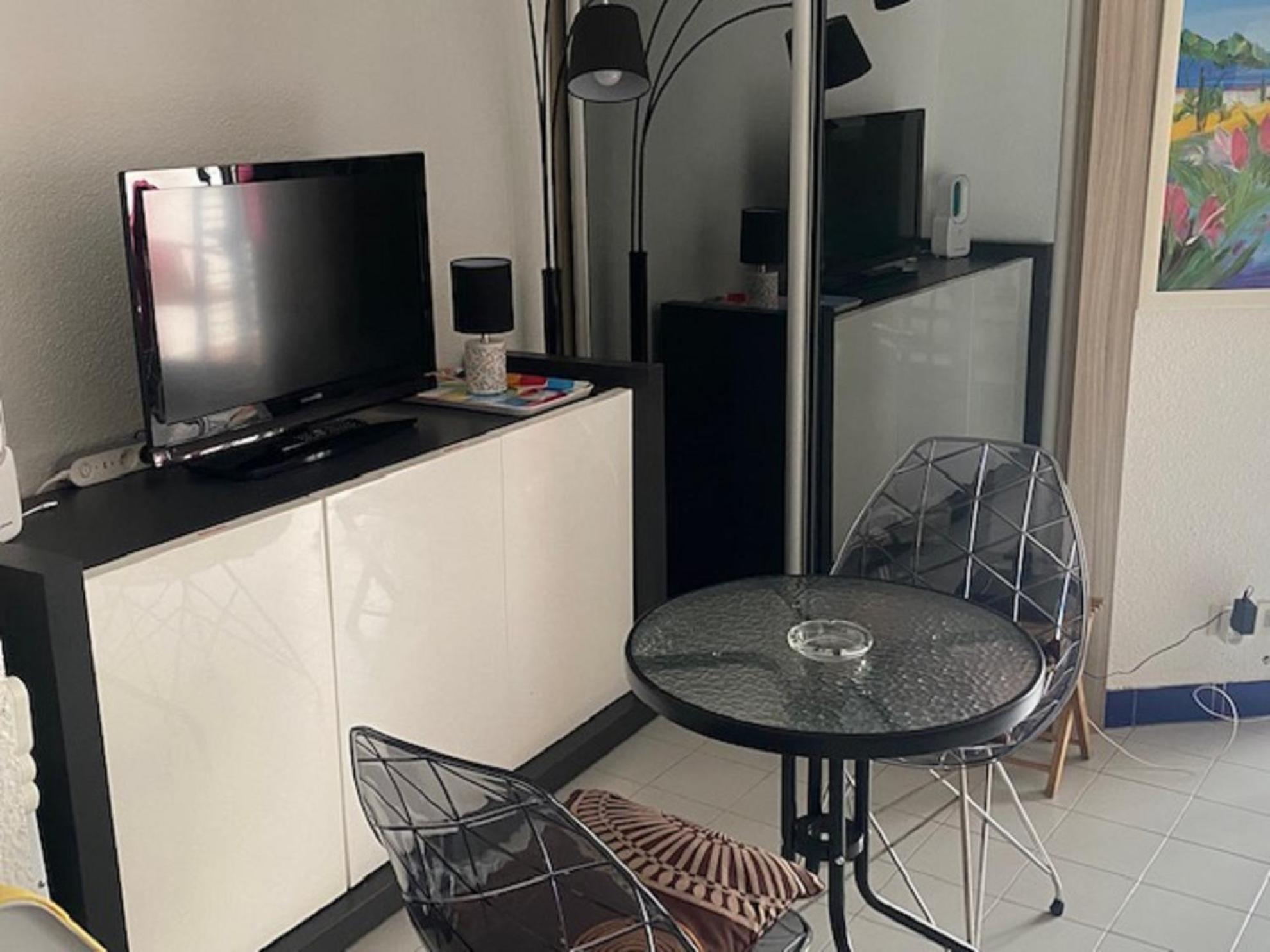 Vittoria Immobilier 2 -Reglement Sur Place - Cheques Vacances Acceptes Ла-Гранд-Мот Номер фото
