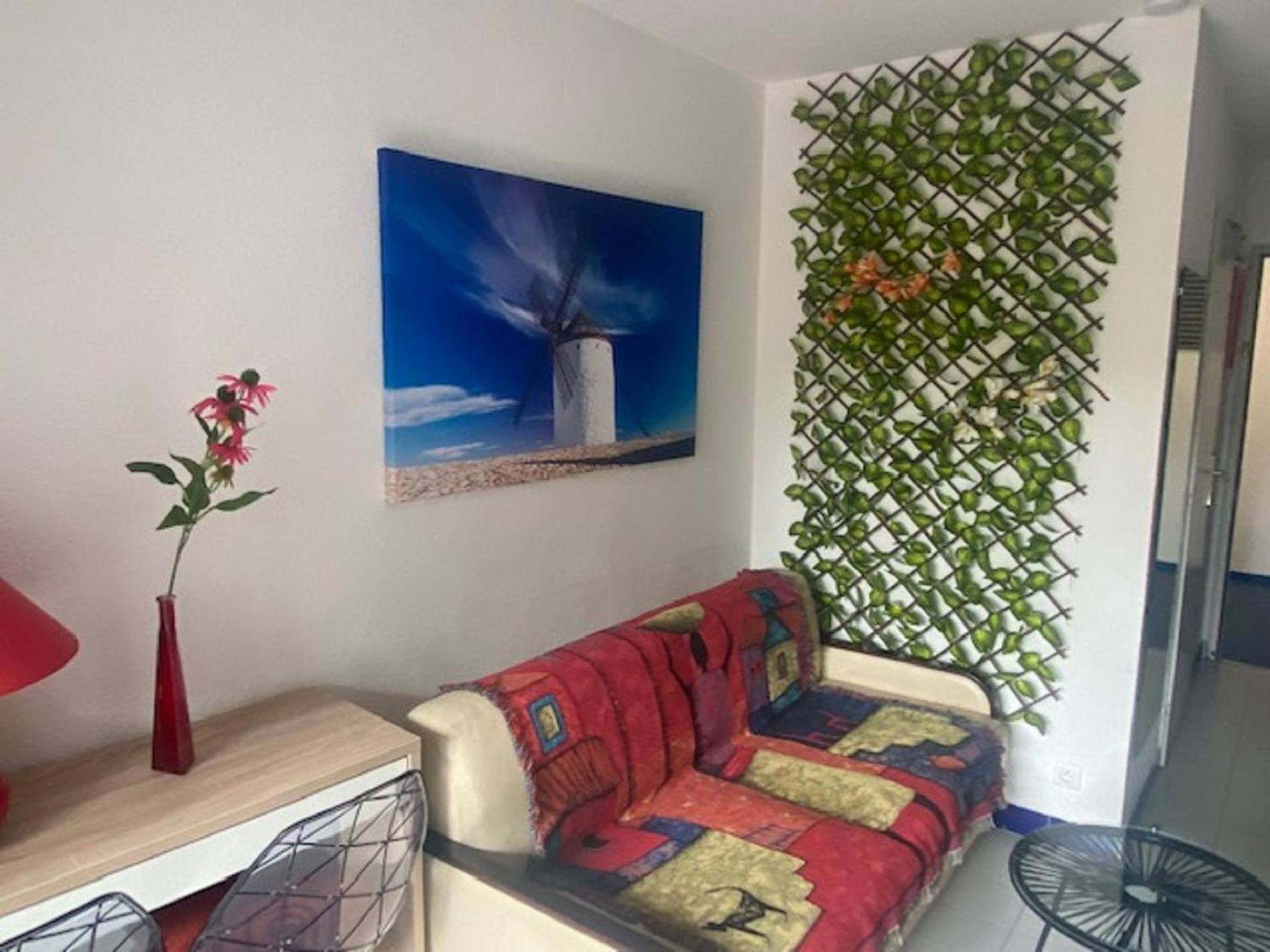 Vittoria Immobilier 2 -Reglement Sur Place - Cheques Vacances Acceptes Ла-Гранд-Мот Номер фото